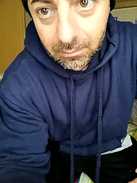 Chat +18 de toro23xxxl ao vivo