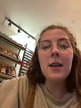 cinnabon_ Live XXX Chat