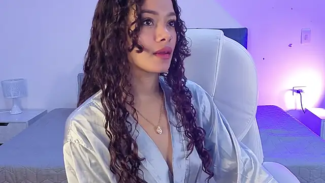 sara_sharma_: απευθείας συνομιλία ΧΧΧ