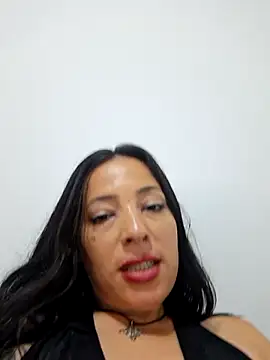 Show modela Gia_Gold na web-kameri