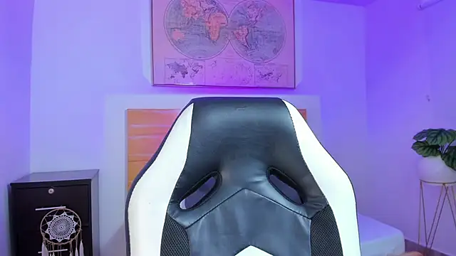 Онлайн чат XXX kitty_sweeety_