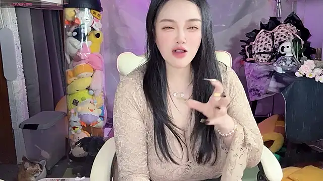 Jiuer-88's Live XXX Chat