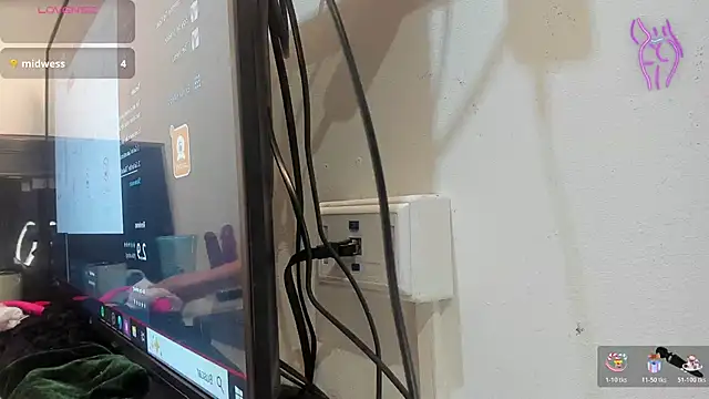 VictoriaPaker élő XXX-chatje