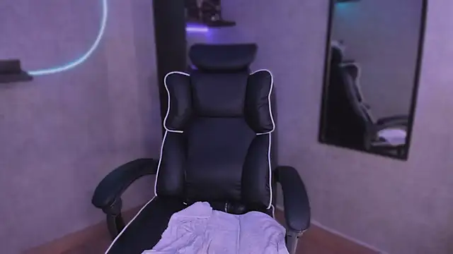 Онлайн чат XXX miia_stonne