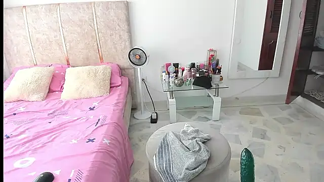 EnyelDavies' Live XXX Chat