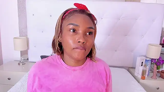 Isla_Scott Live XXX-chat