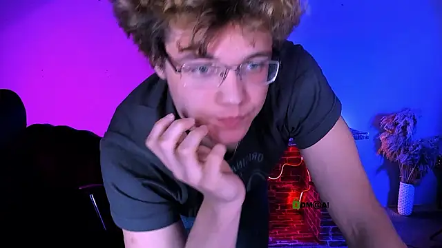 Онлайн чат XXX lucas_long_