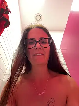 NataKitten Adlı Modelin Canlı XXX Sohbeti