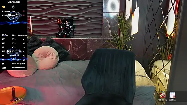 KylieMellow live XXX chat