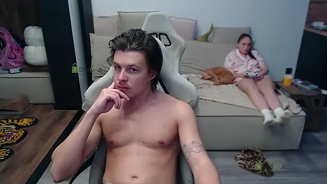 Sunny-Girl1 – Live XXX-chat