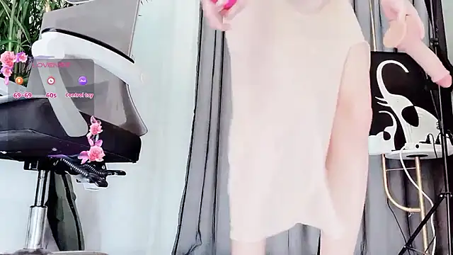 feifei-love 在線直播表演