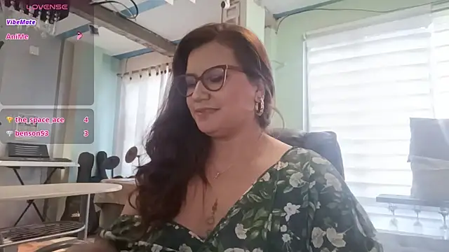 Vesper_Vixen live XXX chat