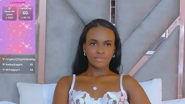 Chat XXX en directo de Sally-Noa