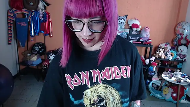 MissMiia2 现场XXX聊天