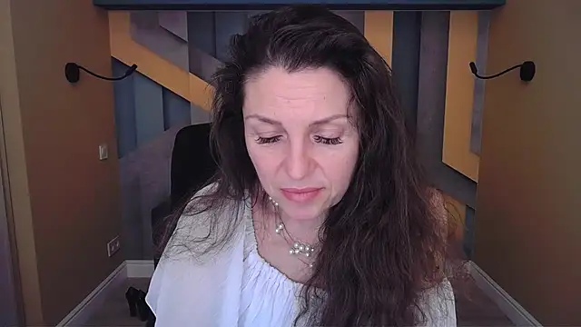 Онлайн чат XXX EllaLong