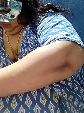 tamilthanushri – Live XXX-chat