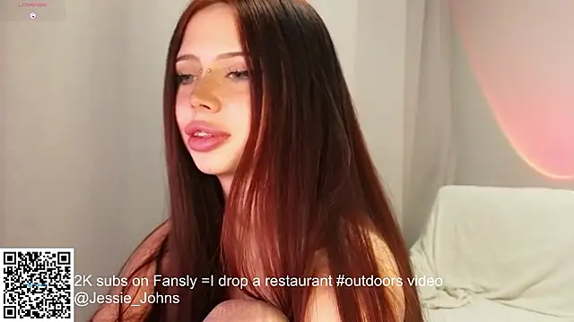 Jessie_Johns: онлайн-секс-чат
