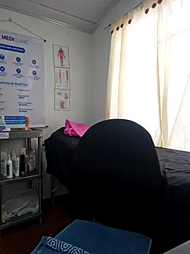 Chat XXX en directo de JustSamantha_