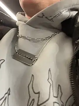 Grotesk_Couple Adlı Modelin Canlı XXX Sohbeti