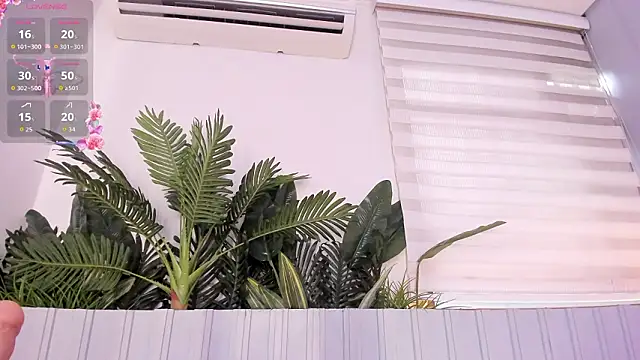 Онлайн чат XXX stephanymonroe