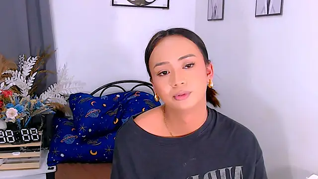 Zialustts 网络视讯表演