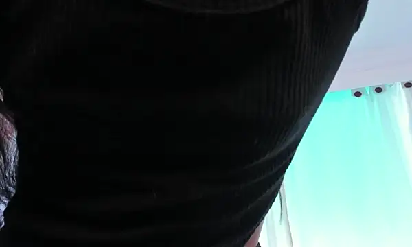 Chatroom XXX en direct de canelleGarces