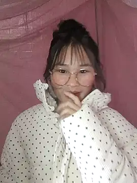 bobo_cute Adlı Modelin Canlı XXX Sohbeti