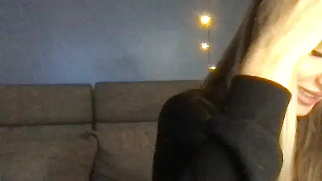 Pyrelissa Adlı Modelin Canlı XXX Sohbeti