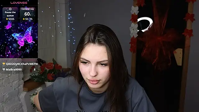 Онлайн чат XXX KittyShenson