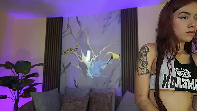 Онлайн чат XXX TessaaFox