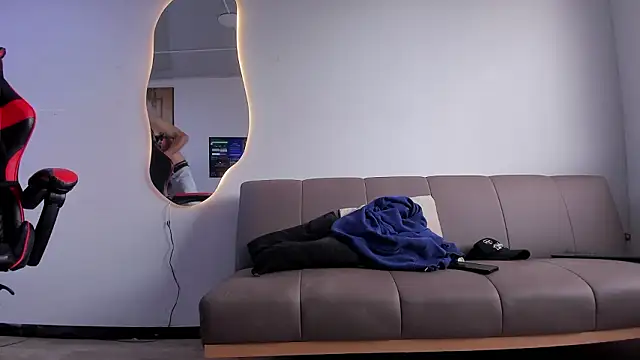 Živý XXX chat LucasBeaumont