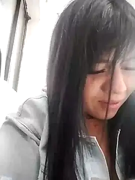 Luna_bigtitss777 Chat XXX in diretta