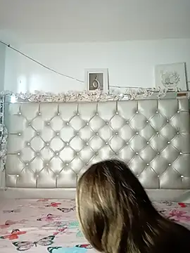 Chatroom XXX en direct de maddy02_02