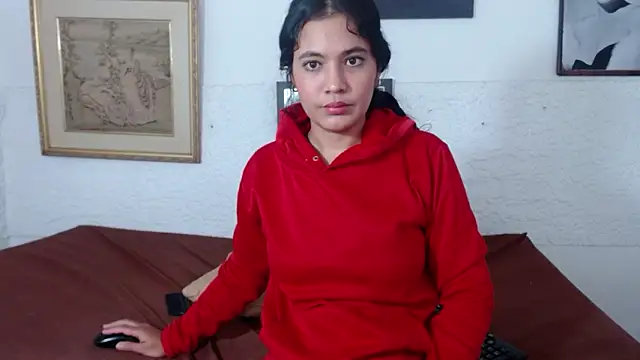 Chat +18 de JulianaLopera1 ao vivo