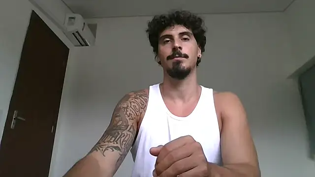 milkoffe: вебкам-шоу