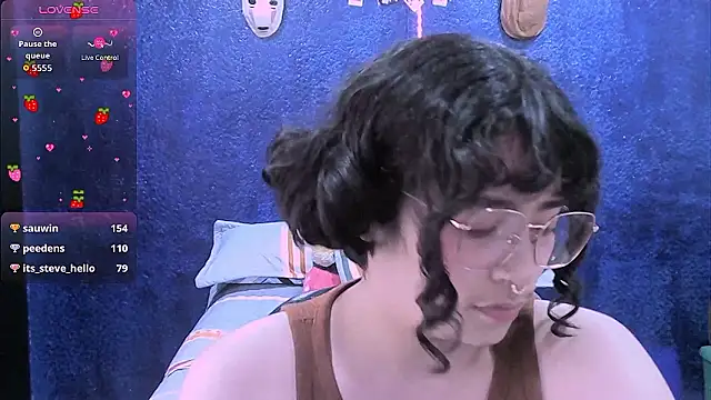 Онлайн чат XXX NinaYellow