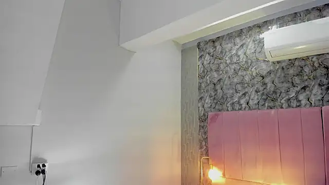 aliccecooper's Live XXX Chat