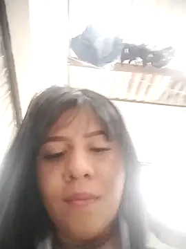 Chat XXX ao vivo de Luna_bigtitss777