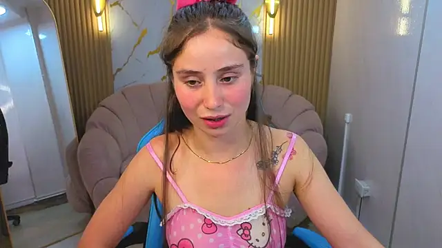 Ariana18_b Adlı Modelin Canlı XXX Sohbeti