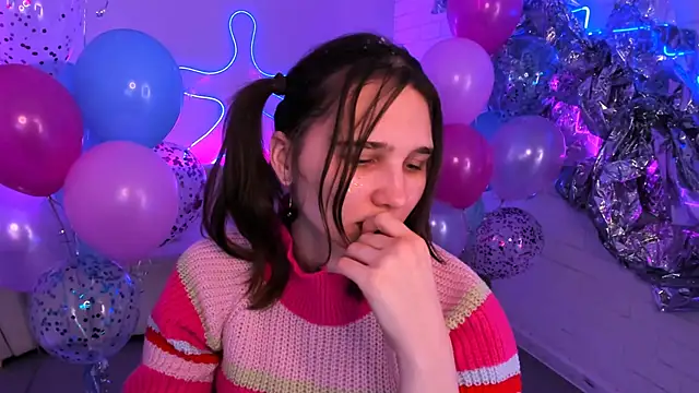 TessaMill live XXX chat