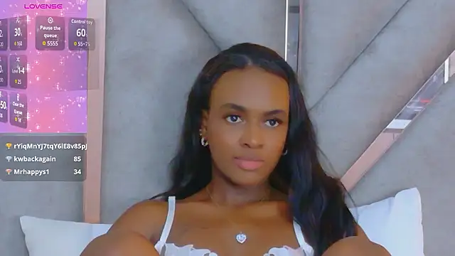 Sally-Noa: απευθείας συνομιλία ΧΧΧ