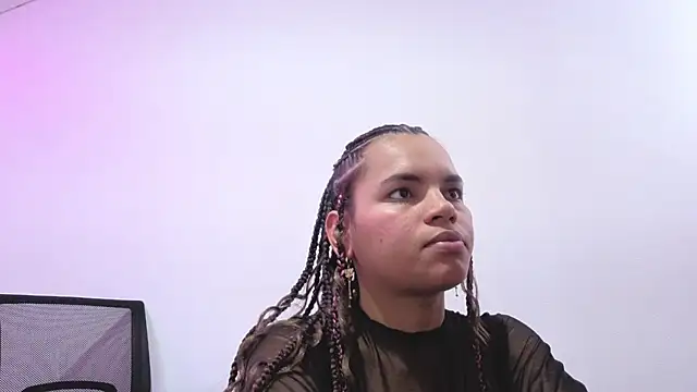 revecacruz_'s Live XXX Chat