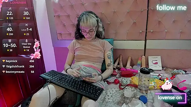 Živý XXX chat neeko_princes