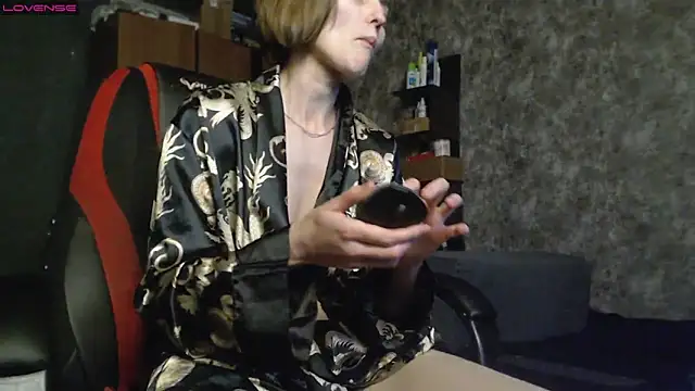 _lola1224_'s Live XXX Chat