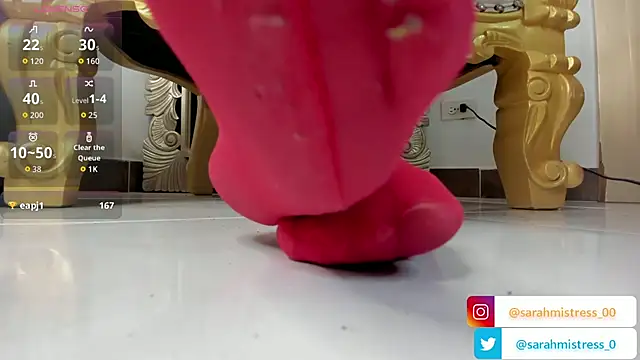 Sarah_Mistress_ Adlı Modelin Canlı XXX Sohbeti