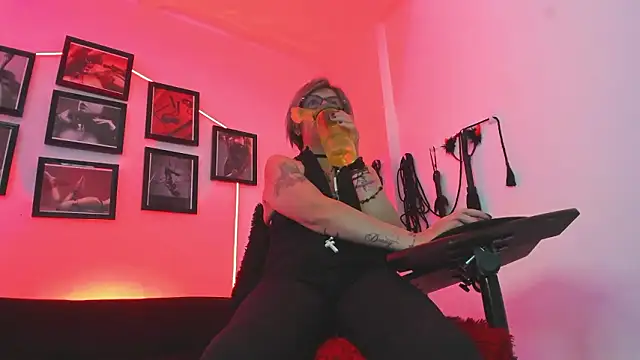 MistressNyx_cg Chat XXX in diretta