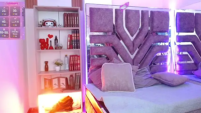 Violet_Collins1 élő XXX-chatje