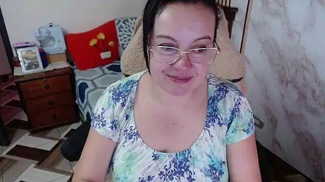 Sonialorens_'s Live XXX Chat