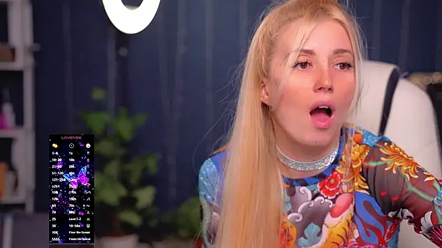 MyMouthn Live XXX chat