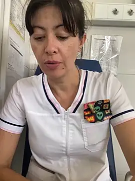 aphrodite_sexy Adlı Modelin Canlı XXX Sohbeti